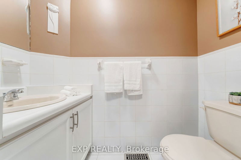 18 Westlake Cres  Toronto, M4C 2X2 | Image 14