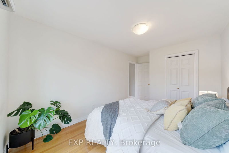 18 Westlake Cres  Toronto, M4C 2X2 | Image 21