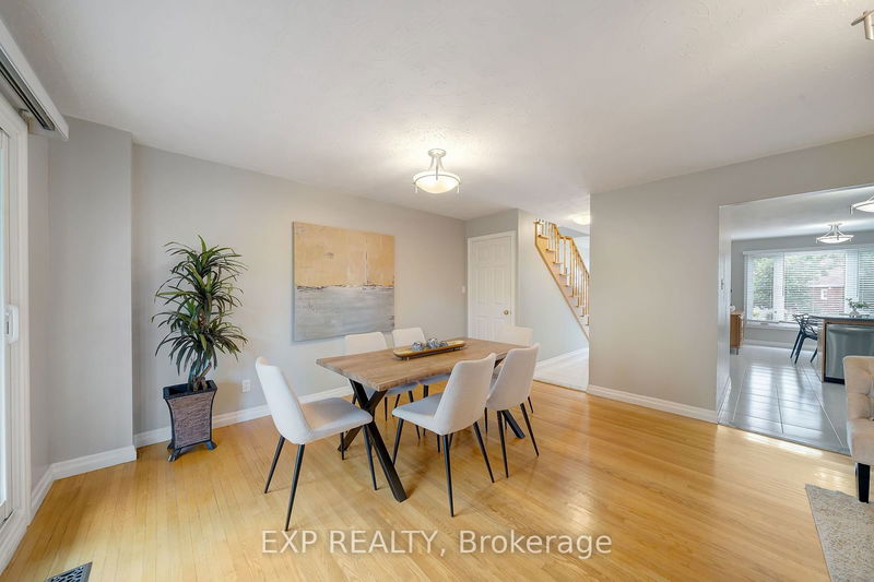 18 Westlake Cres  Toronto, M4C 2X2 | Image 8