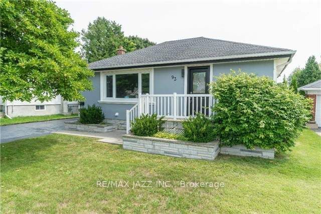 home for lease on Unit #2-93 Beatrice Street W