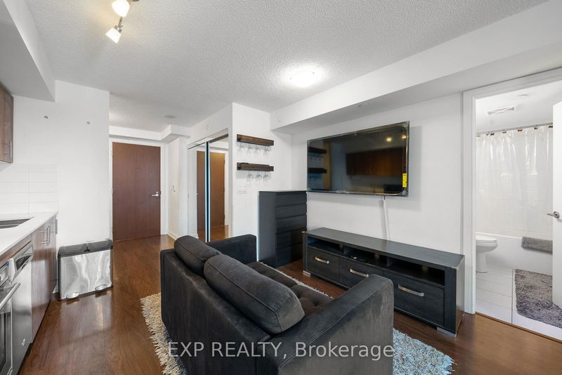 255 Village Green Sq  Toronto, M1S 0L7 | Image 11