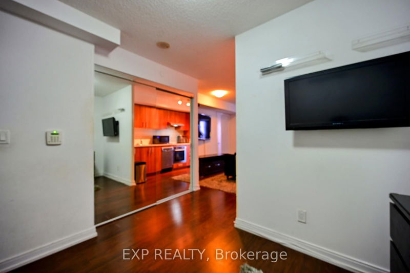 255 Village Green Sq  Toronto, M1S 0L7 | Image 8