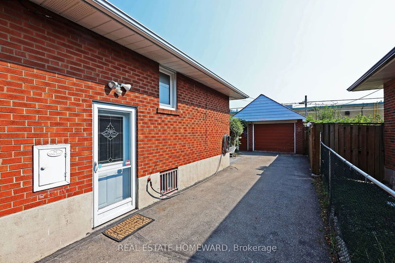 48 Southampton Dr  Toronto, M1K 4V7 | Image 21