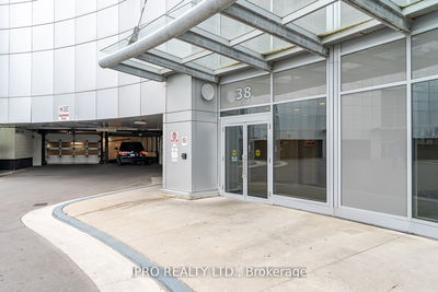 Unit 1012 — 38 Lee Centre Dr, Toronto - Woburn image-0-1
