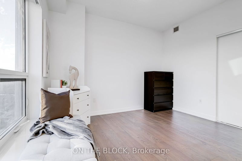  2922 - 275 Village Green Sq  Toronto, M1S 0L8 | Image 25