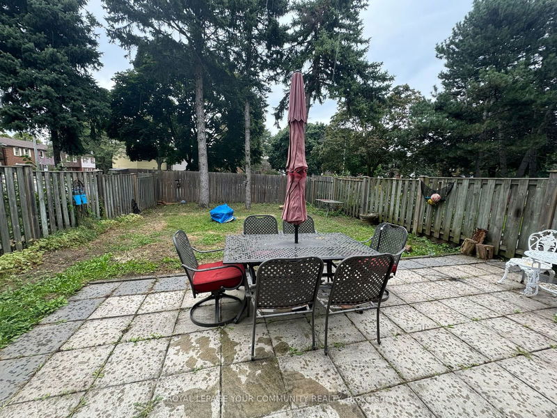 home for lease on Lower-11 Myrna Lane