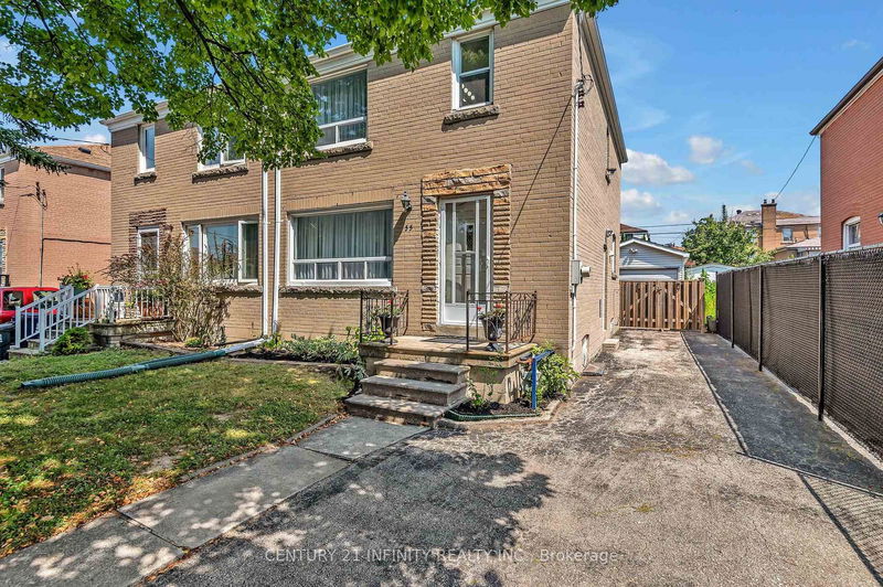 55 Laurel Ave  Toronto, M1K 3J4 | Image 1