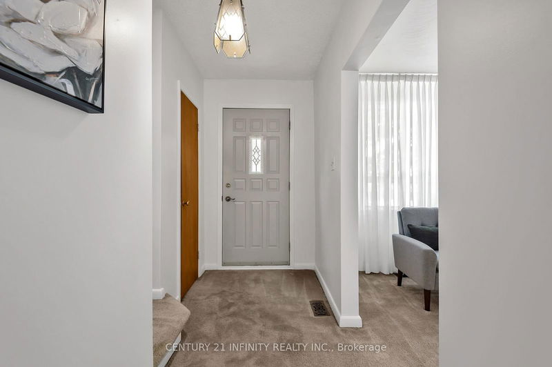 55 Laurel Ave  Toronto, M1K 3J4 | Image 3