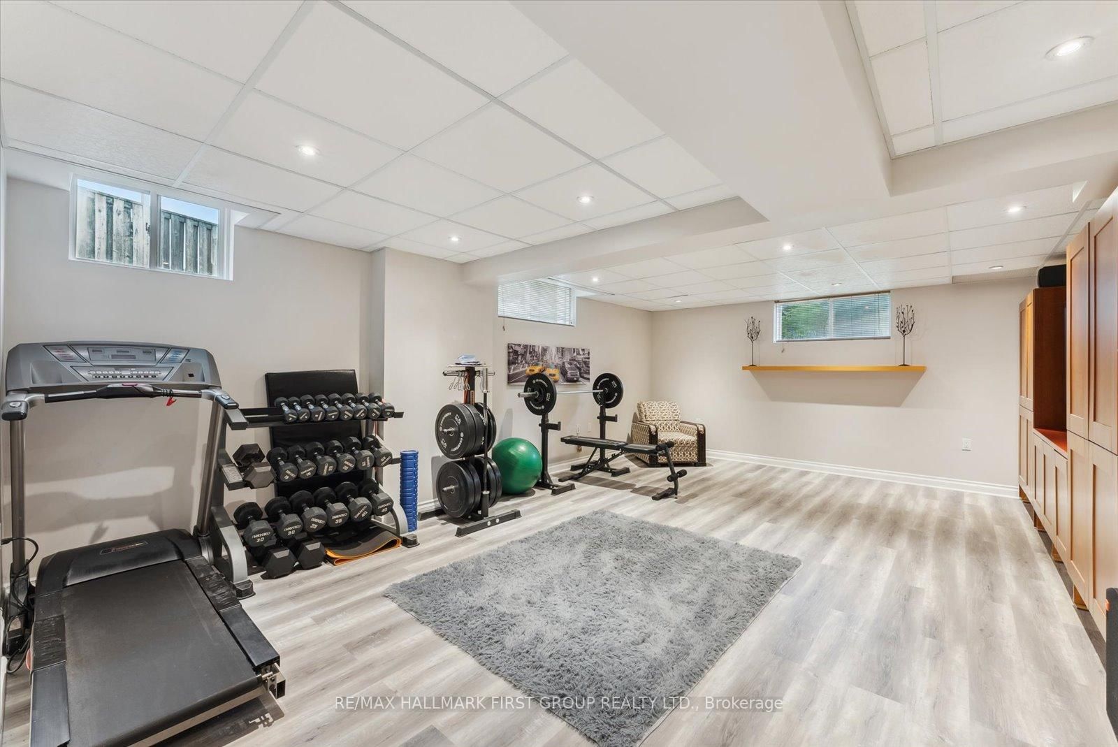 Listing Image 22