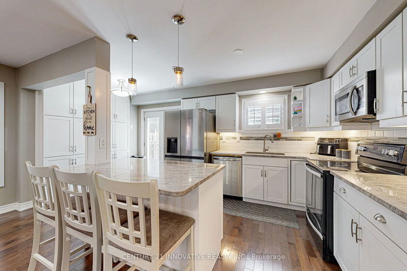 77 Rolling Acres Dr  Whitby, L1R 2B8 | Image 10