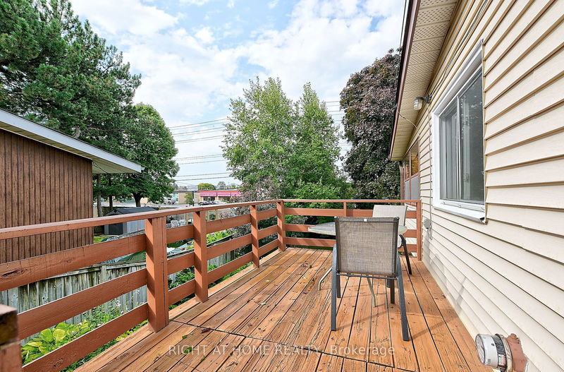 34 Oakley Blvd  Toronto, M1P 3P3 | Image 24