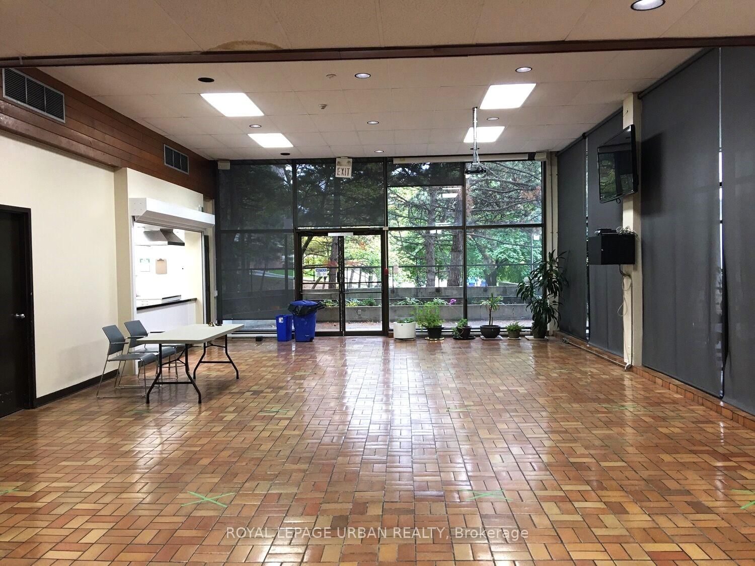 Listing Image 28