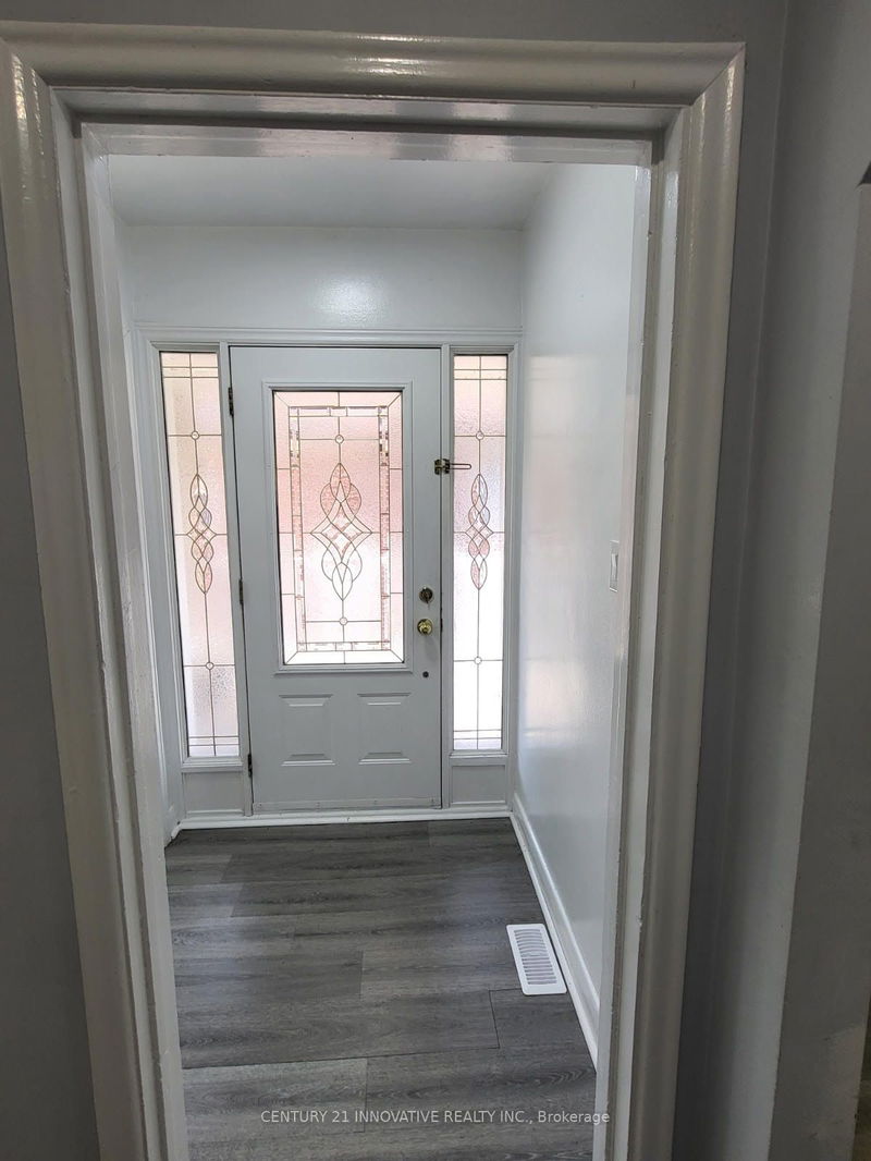 home for lease on #Main-727 Brimley Road
