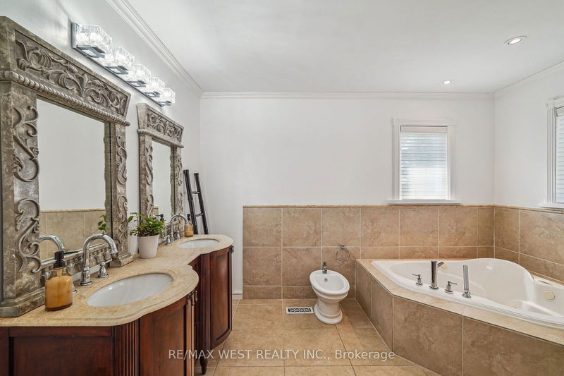 269 Davidson St  Pickering, L1V 2P9 | Image 12