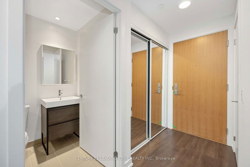  611 - 150 Logan Ave  Toronto, M4M 0E4 | Image 2