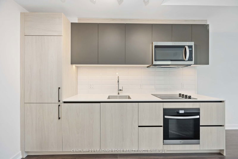  611 - 150 Logan Ave  Toronto, M4M 0E4 | Image 4