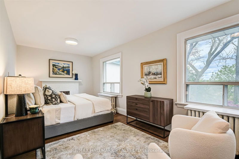 42 Chester Hill Rd  Toronto, M4K 1X3 | Image 19