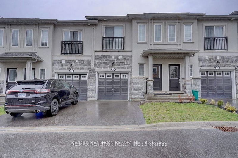 home for lease on 16 Kantium Way
