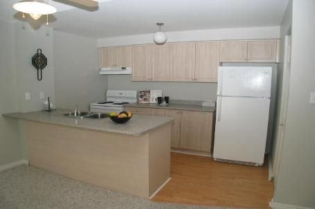 107 - 83 Aspen Springs Dr, Clarington, L1C5J7 | Image 2