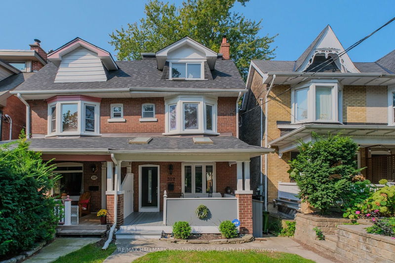 home for sale on 322 Waverley Road