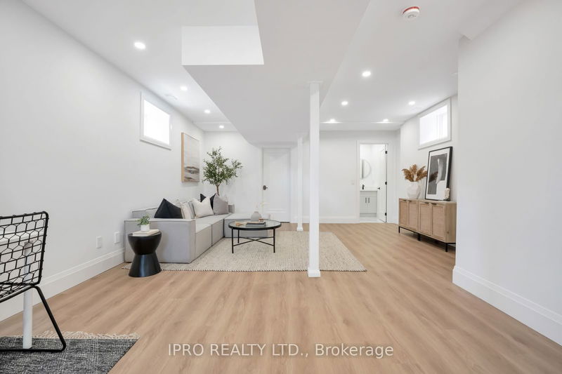 1384 Pape Ave  Toronto, M4K 3X5 | Image 35