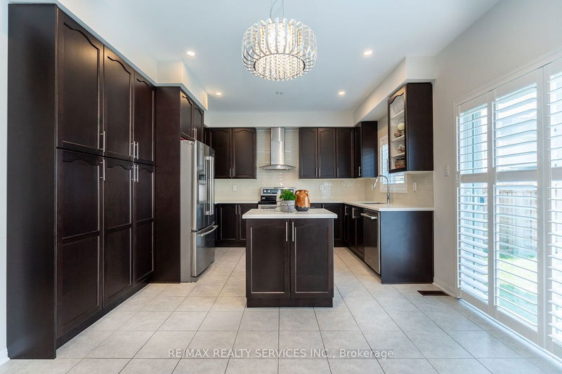 96 Bruce Cameron Dr  Clarington, L1C 0W1 | Image 20