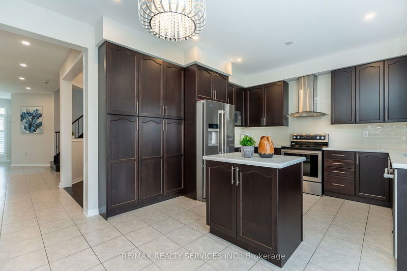 96 Bruce Cameron Dr  Clarington, L1C 0W1 | Image 21