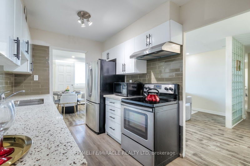  1105 - 180 Markham Rd  Toronto, M1M 2Z9 | Image 12