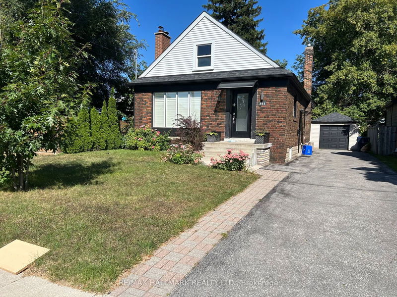 home for lease on Lower-341 Linsmore Crescent