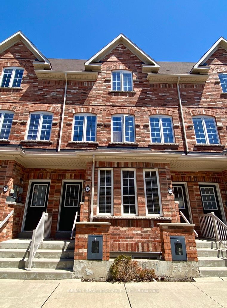 home for lease on 35 Carnahan Terrace