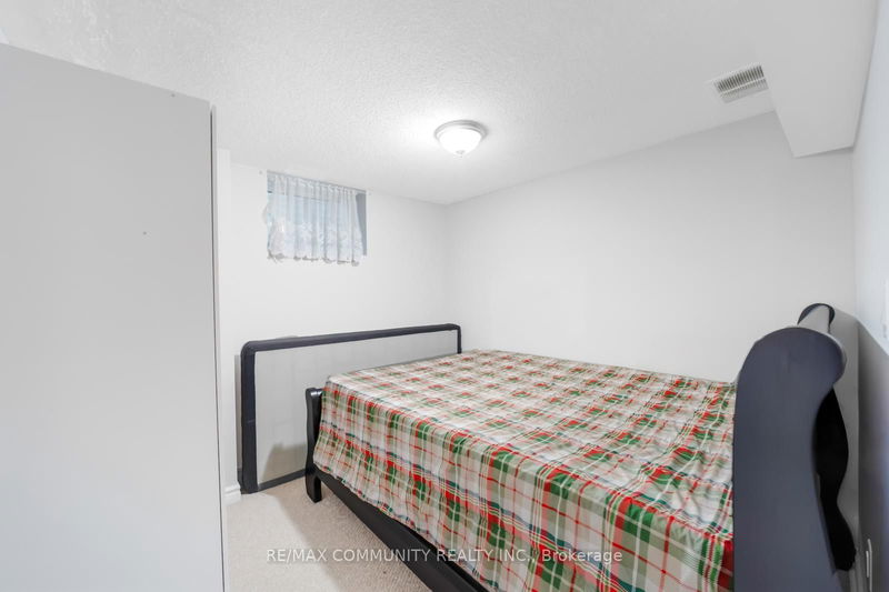 91 Tineta Cres  Toronto, M1S 2Y5 | Image 29