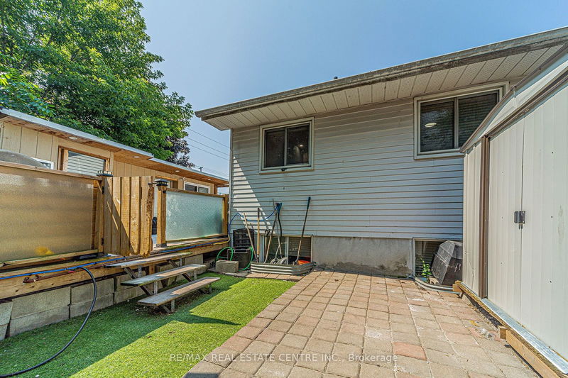 701 Cricklewood Dr  Oshawa, L1K 1R5 | Image 24