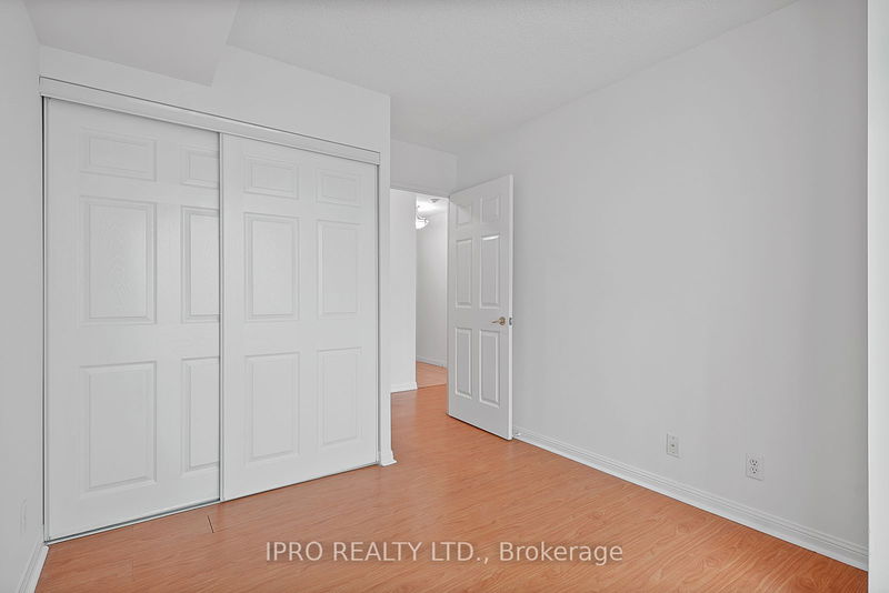  PH208 - 11 Lee Centre Dr  Toronto, M1H 3J5 | Image 27