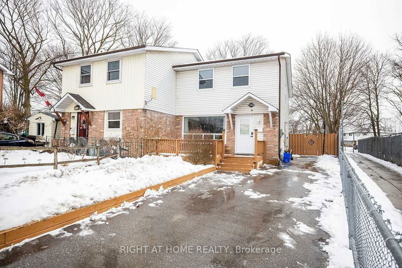 home for lease on 1391 Fenelon Crescent