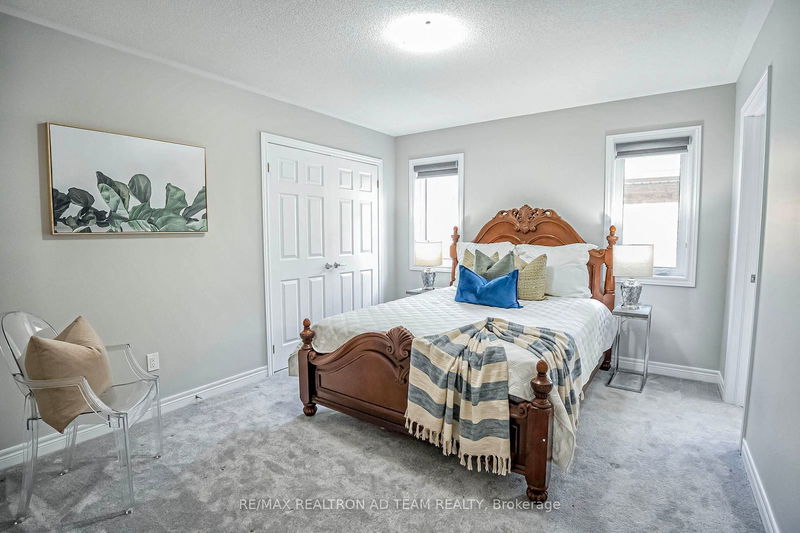 2407 Florentine Pl  Pickering, L1X 0H1 | Image 25