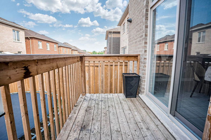 2407 Florentine Pl  Pickering, L1X 0H1 | Image 31