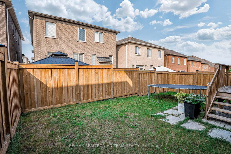 2407 Florentine Pl  Pickering, L1X 0H1 | Image 32