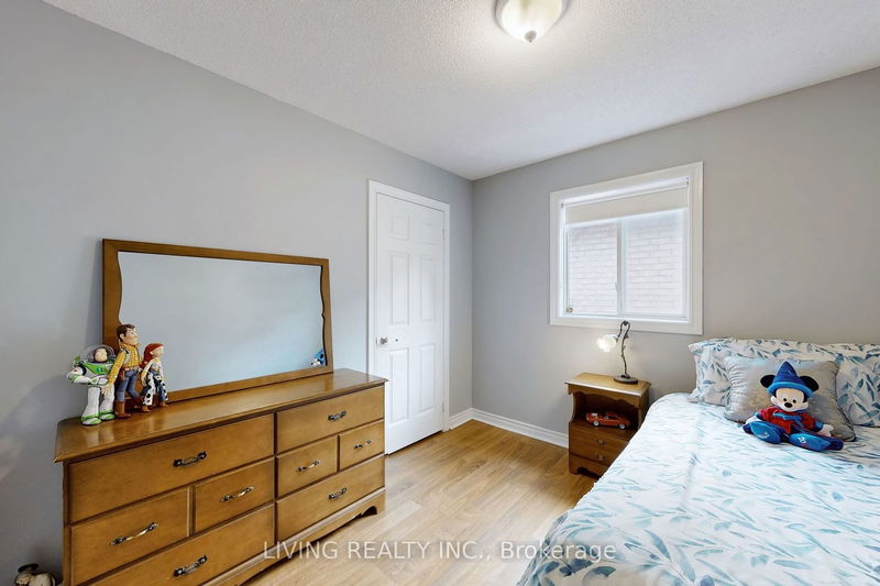 478 Summerpark Cres  Pickering, L1V 7A8 | Image 25