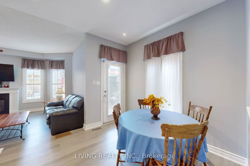 478 Summerpark Cres  Pickering, L1V 7A8 | Image 7