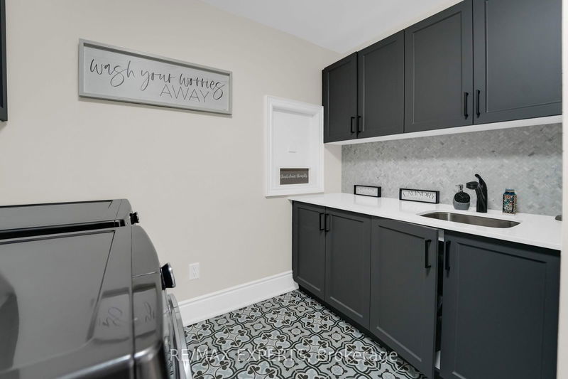 500 Picasso Crt  Pickering, L1W 0A9 | Image 17