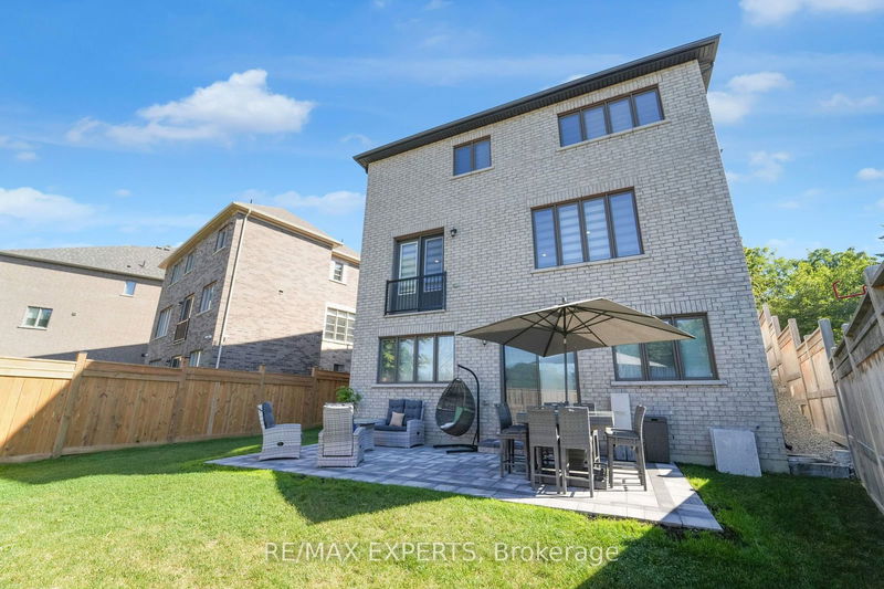 500 Picasso Crt  Pickering, L1W 0A9 | Image 30