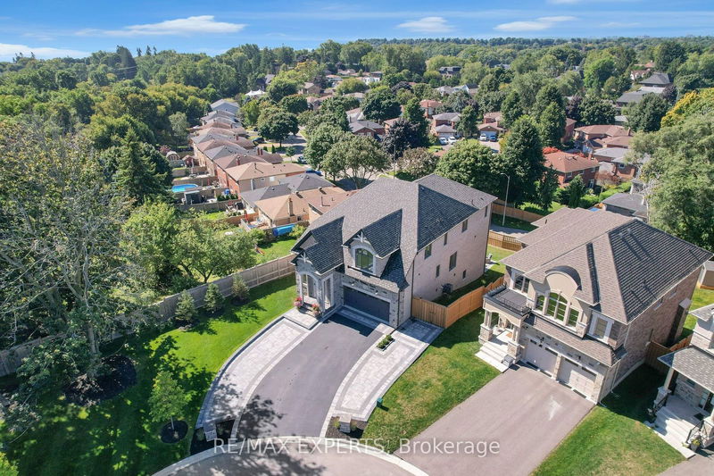 500 Picasso Crt  Pickering, L1W 0A9 | Image 34