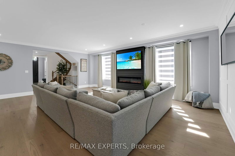 500 Picasso Crt  Pickering, L1W 0A9 | Image 9