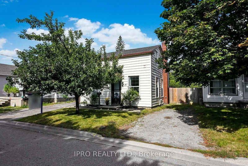 home for lease on Main-18 Whiting Avenue