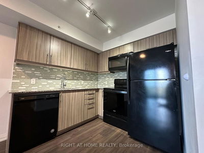 Unit 501 — 30 Meadowglen Pl, Toronto - Woburn image-0-1