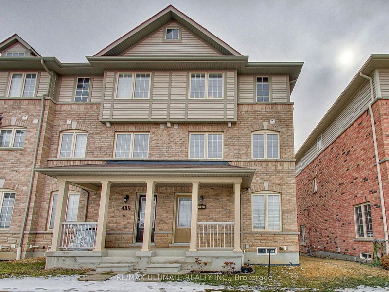 487 Rossland Rd E Ajax, L1Z 0K8 | Image 2