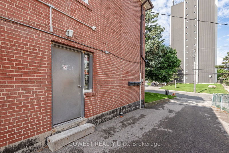 559A Birchmount Rd  Toronto, M1K 1P8 | Image 2