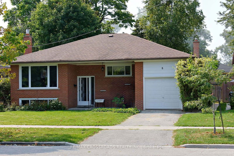 home for lease on 8 Schubert Drive