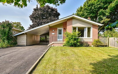 Detached House sold at 858 Chapleau Drive, Pickering, Ontario, L1W 1P4 - Bay Ridges - MLS: E9347737