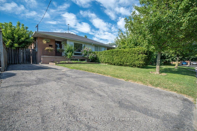 home for lease on 685 Perry Crescent